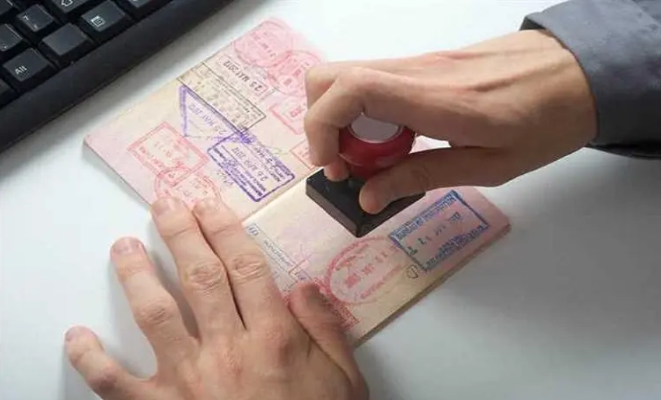 قانون الخروج النهائي من السعودية