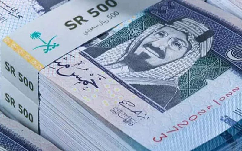 قيمة إعانة الطلاب من 200 إلى 900 ريال سعودي