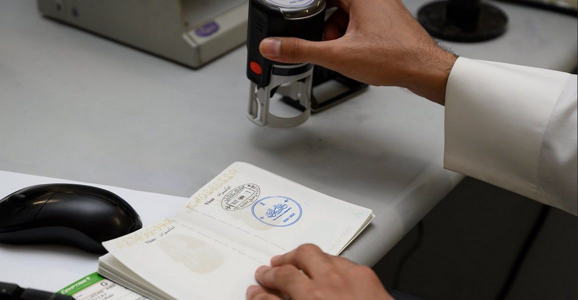 شروط استقدام العمالة المنزلية داخل السعودية 1445