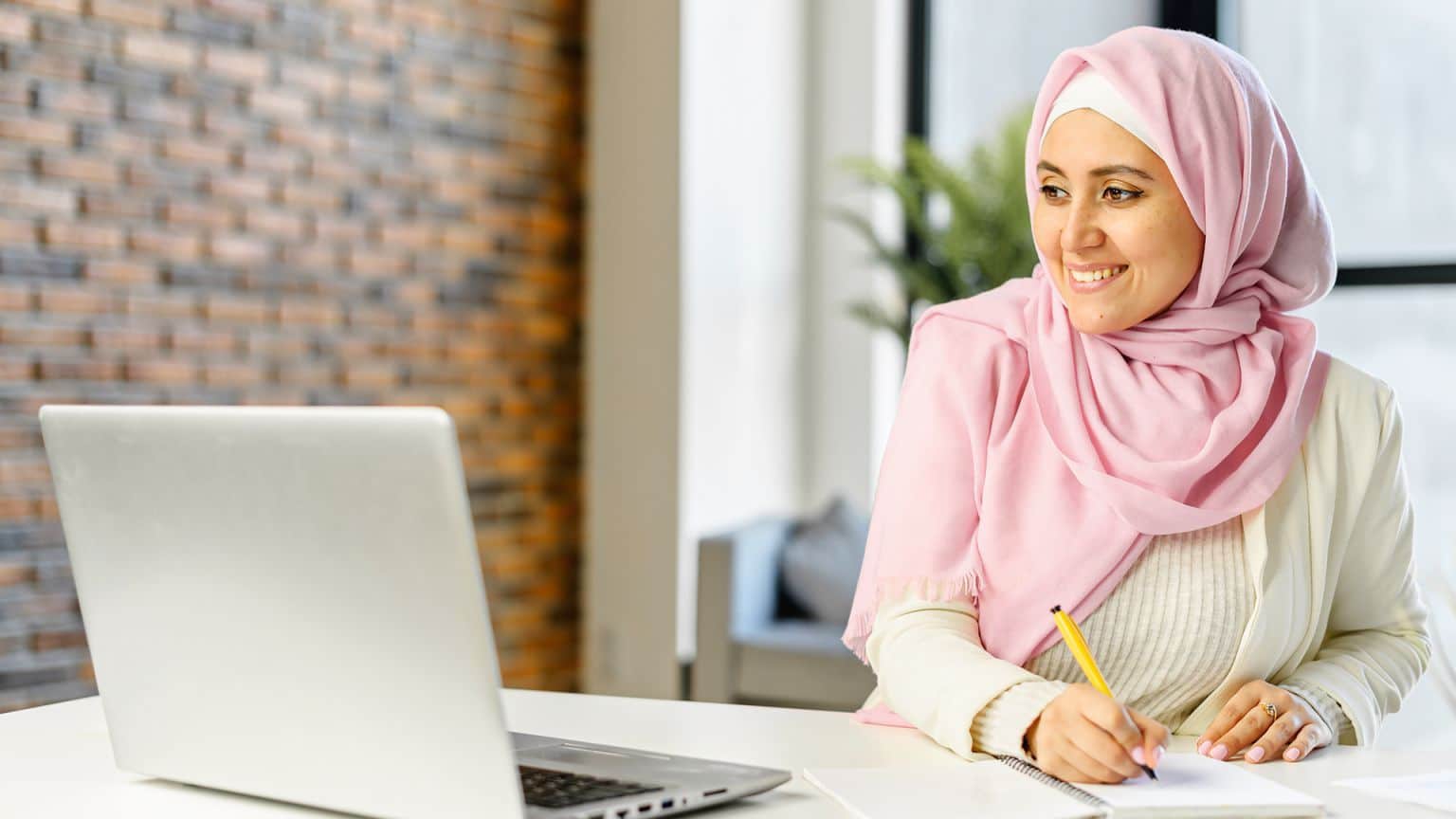 شروط قرض العمل الحر للنساء بدون كفيل