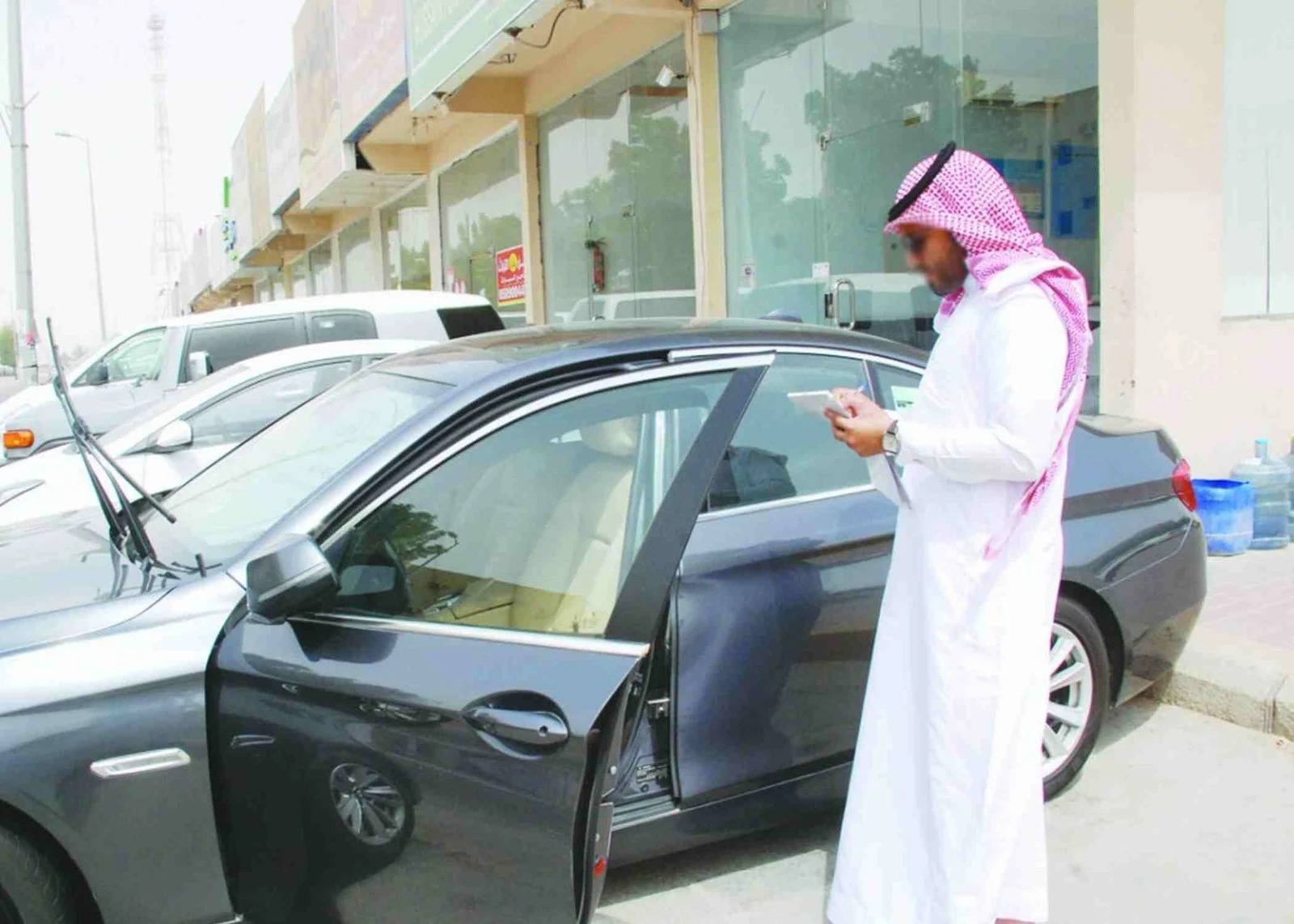 عروض يوم التأسيس للتأمين على المركبات 