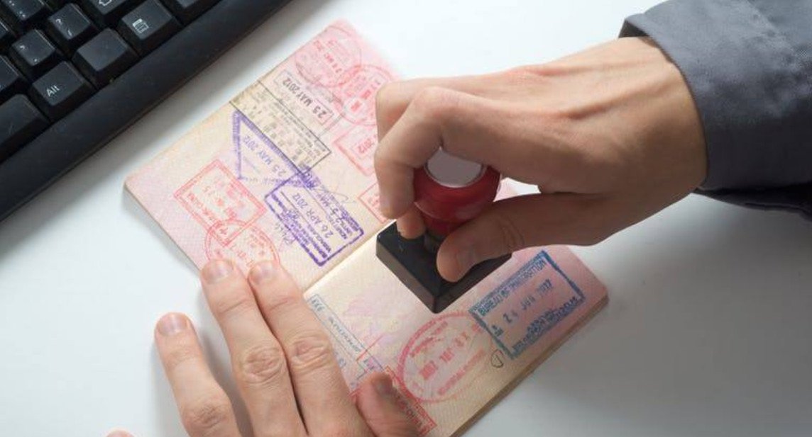 ما هي شروط الحصول على تأشيرة طفل 5 شهور من منفذ الدخول  