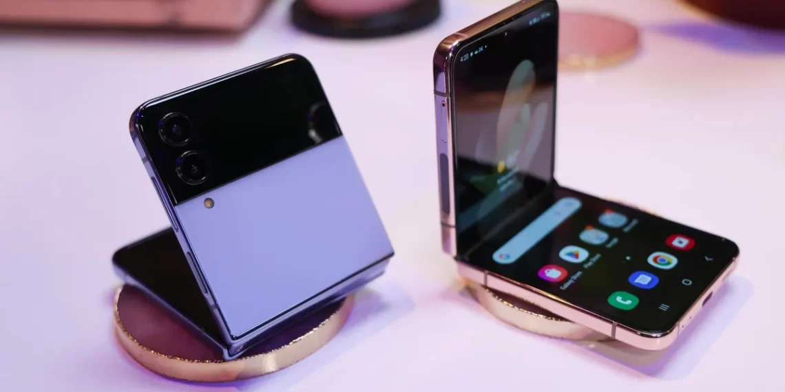 مميزات جوال سامسونج Galaxy Z Flip 4