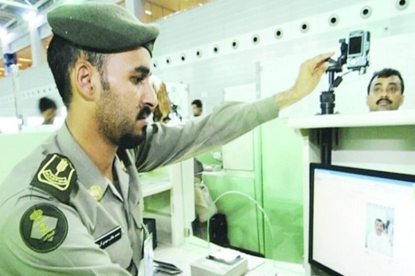 وظائف برتبة جندي للرجال المديرية العامة للجوازات تفتح باب التقديم عبر منصة أبشر هنا رابط التقديم