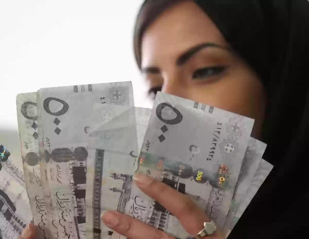قروض للنساء بدون كفيل