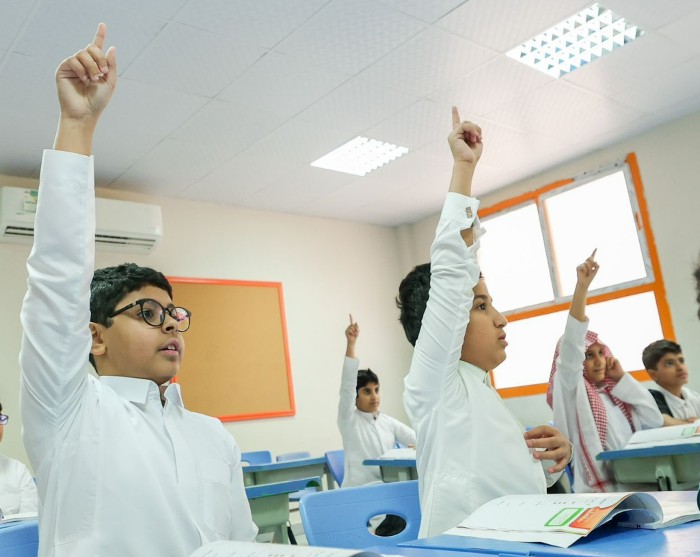 هل يمكن للمدرسة رفض النقل الطالب بجميع المراحل الدراسية في السعودية ؟