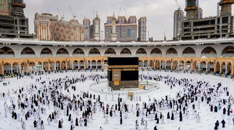 الشروط المحددة للحصول على العمرة المجانية
