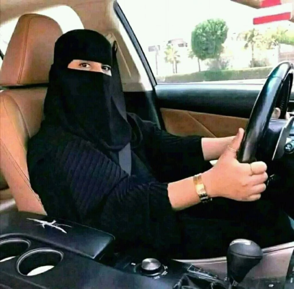 ما هي شروط استخراج تأشيرة سائق خاص في السعودية 1445