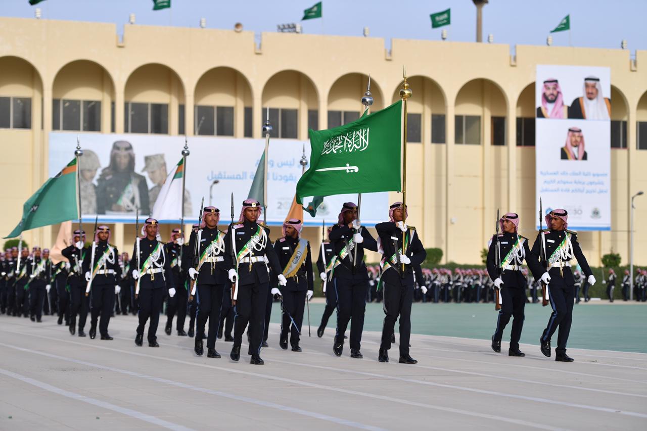 شروط القبول في كليات وزارة الدفاع والكليات العسكرية المتاحة للتقديم