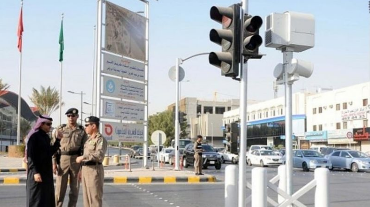 متى تنزل مخالفة ساهر وطريقة السداد عبر أبشر وماكينات الصراف الآلي