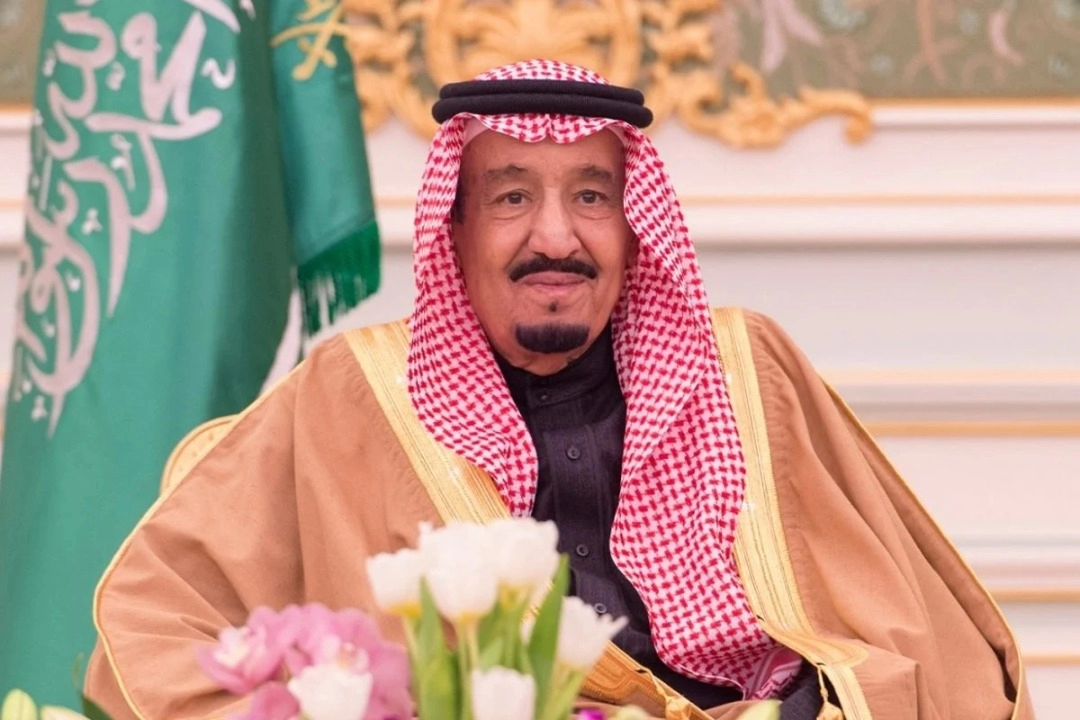 بأمر ملكي صرف من 200 إلى 900 ريال سعودي مكافأة للطلاب