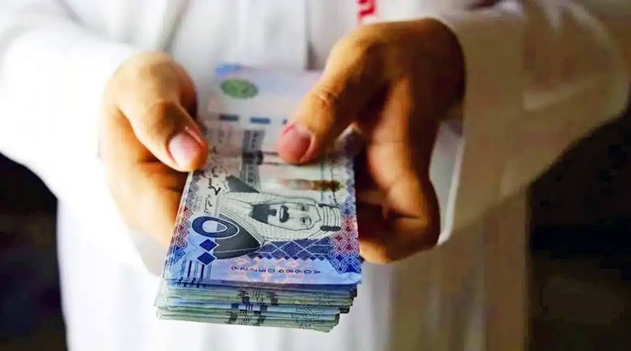 تفاصيل ايقاف الخدمات بسبب قرض في السعودية